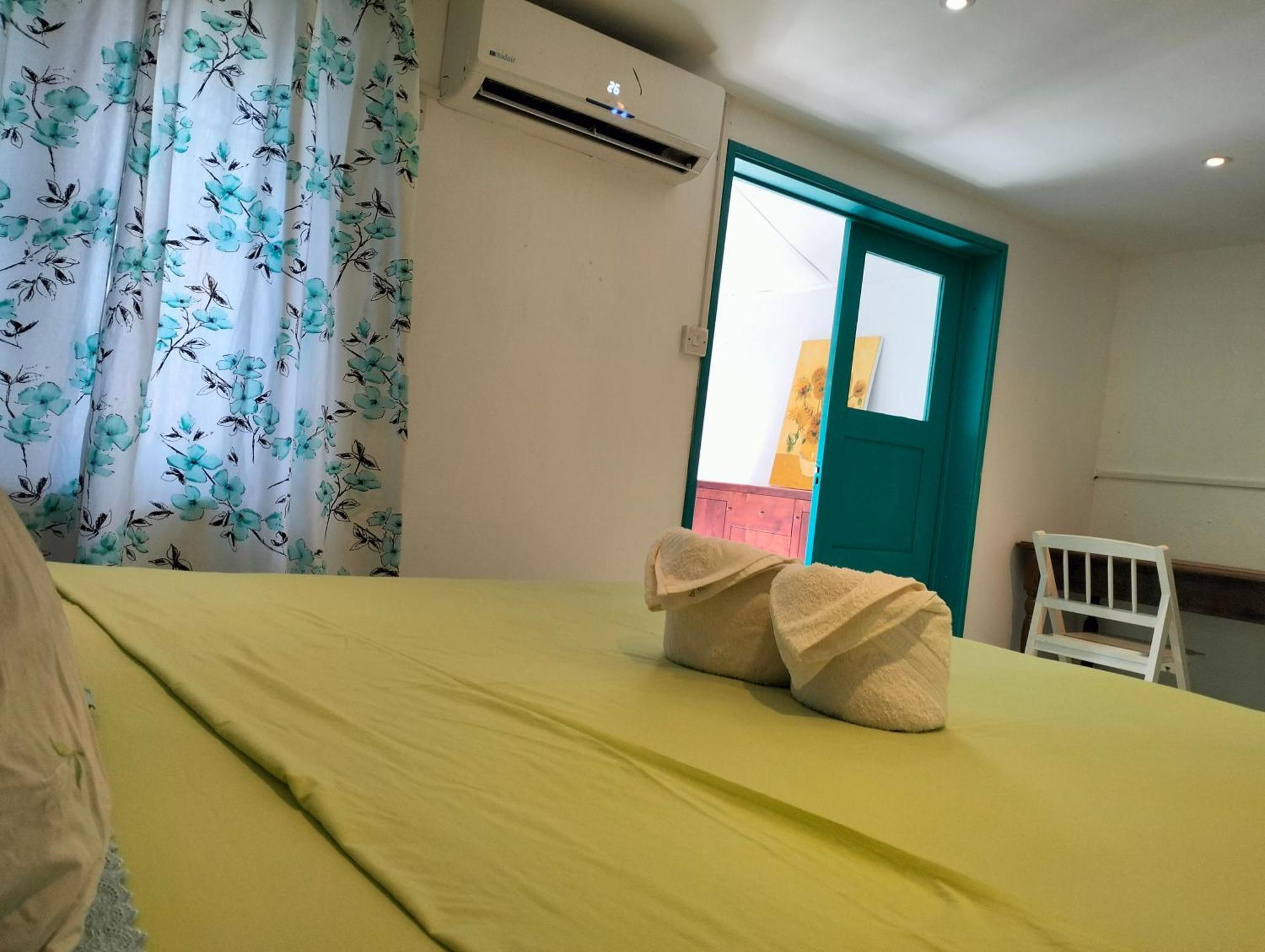 Chambre Comte De Saint-Exupery Cap Malheureux Bilik gambar