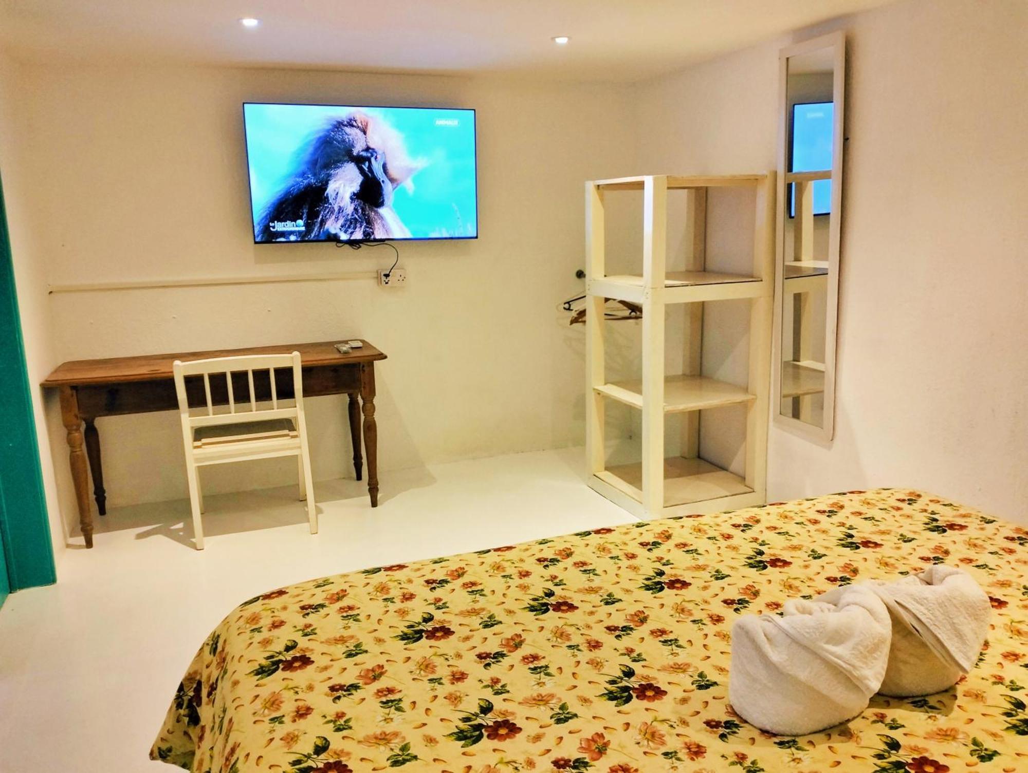 Chambre Comte De Saint-Exupery Cap Malheureux Bilik gambar